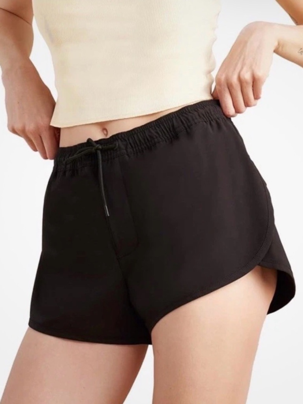 Roark Women's Overseas Outdoor Shorts Black Medium